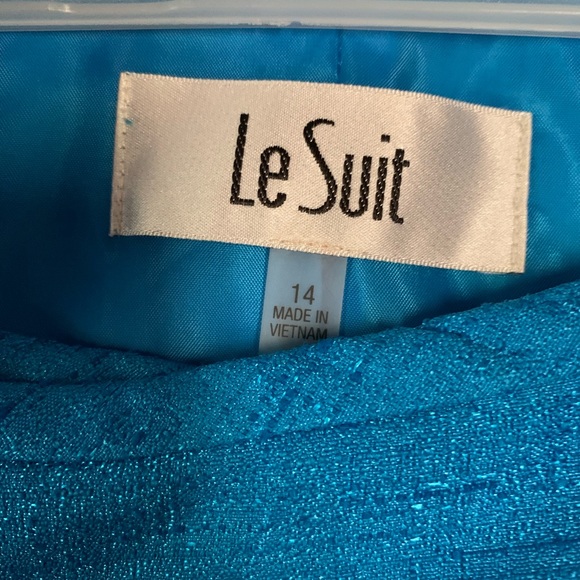 Two Le Suit interview Suits Size 12 and 14 - Picture 5 of 7